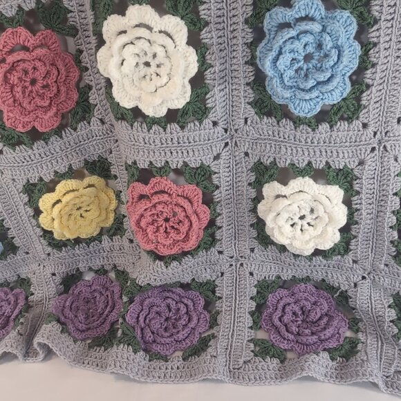 Vintage Crochet 3D Floral Blanket Grey Multi Flower Handmade Granny Square 54" - Picture 7 of 12